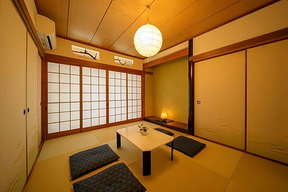 内竈ひなた庵