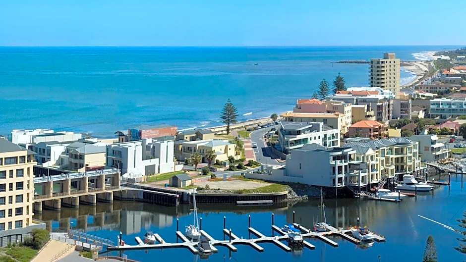 Atlantic Tower Motor Inn