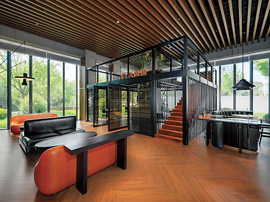 Flow and Co. Qingdao, Autograph Collection