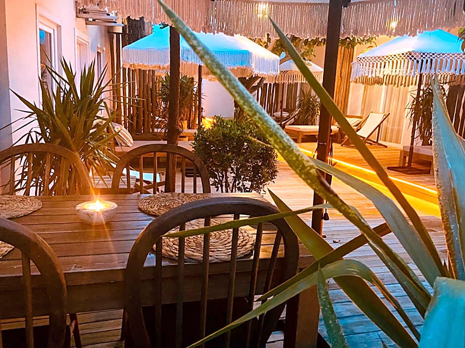 Kalia Beach Hotel Side