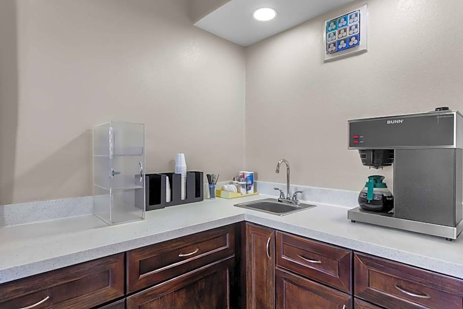 Americas Best Value Inn Houston Heights at I-45