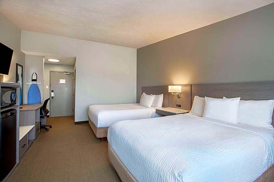 Days Inn & Suites by Wyndham Moncton