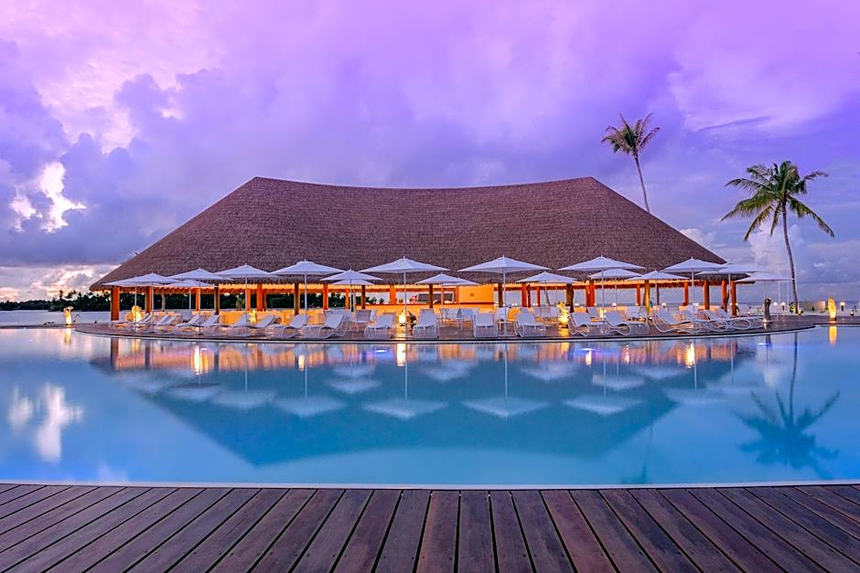 Cinnamon Velifushi Maldives