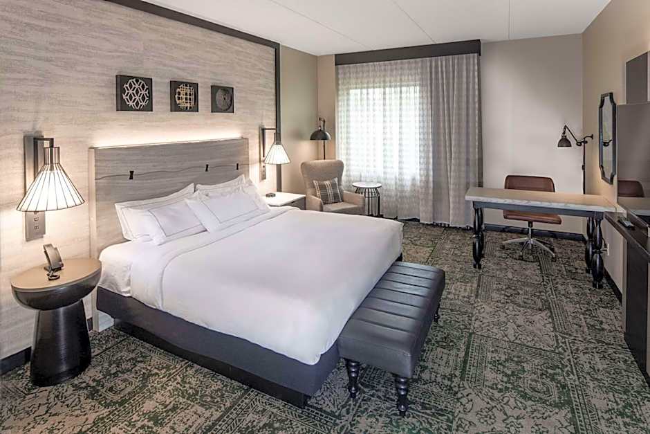 Hilton Appleton Paper Valley