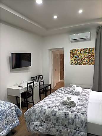 Triple Room with Private Bathroom