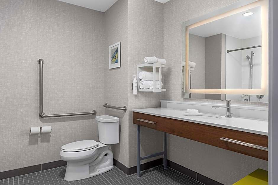 Hampton Inn & Suites Orangeville, ON