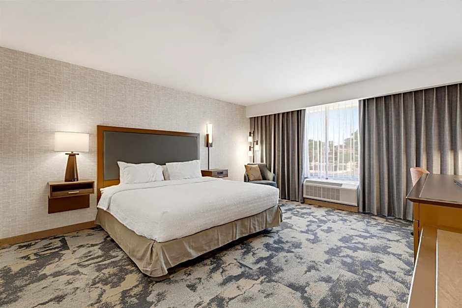 Hampton Inn Detroit/Dearborn