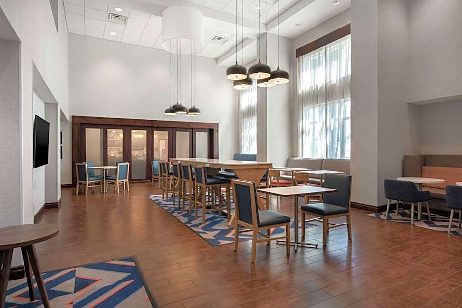 Hampton Inn By Hilton & Suites Harvey