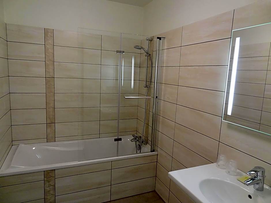 Hôtel- Restaurant Merveilles88