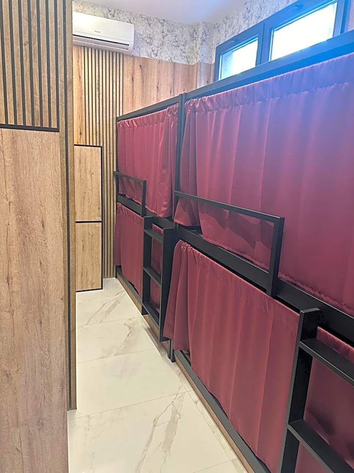 Senda Hostel Retiro - Atocha & Madrid Centro