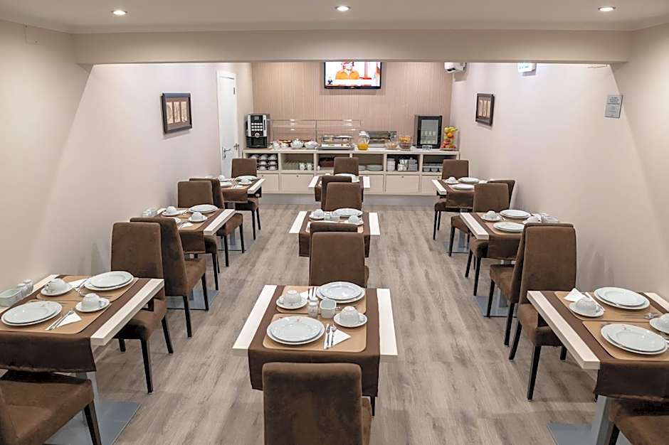 Dinya Lisbon Hotel & Lounge Bar