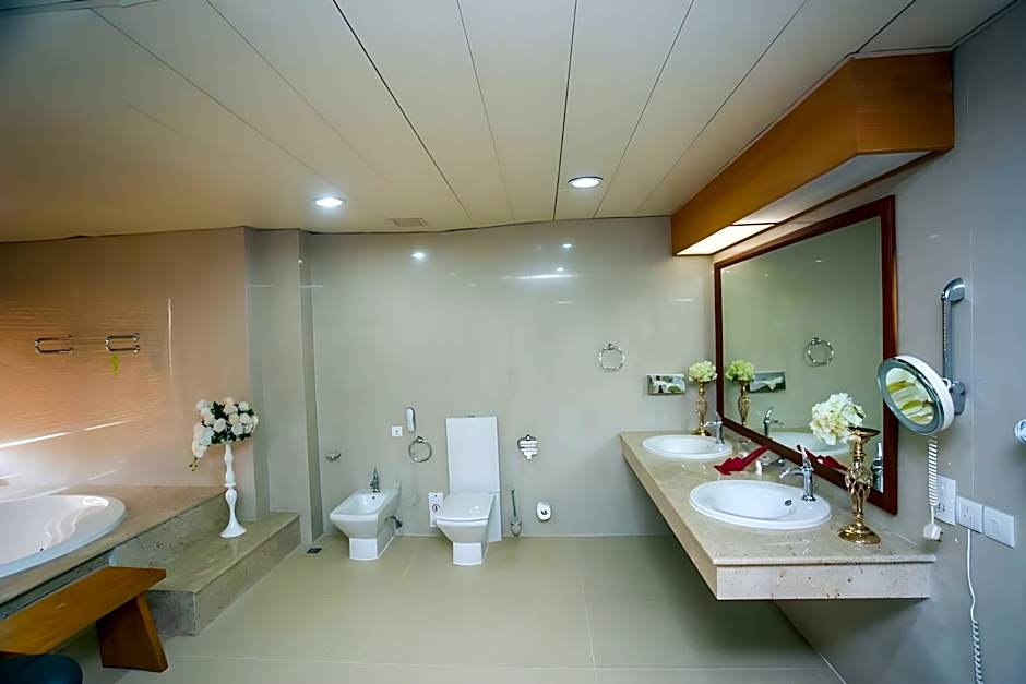 Lagos Oriental Hotel