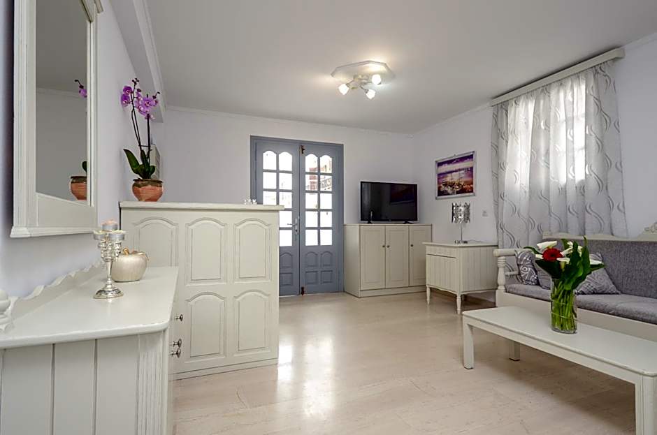 Golden Beach Studios Down Town