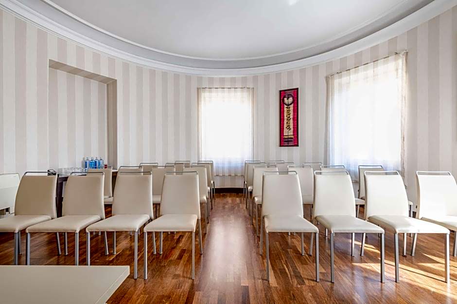 NH Collection Granada Victoria