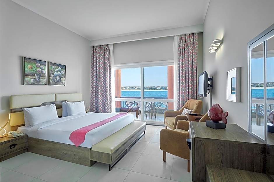 Golden Ocean Marina Hotel