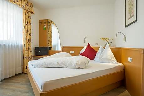 Classic Double Room with Balcony