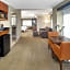 Holiday Inn Express Hotel & Suites East End By IHG
