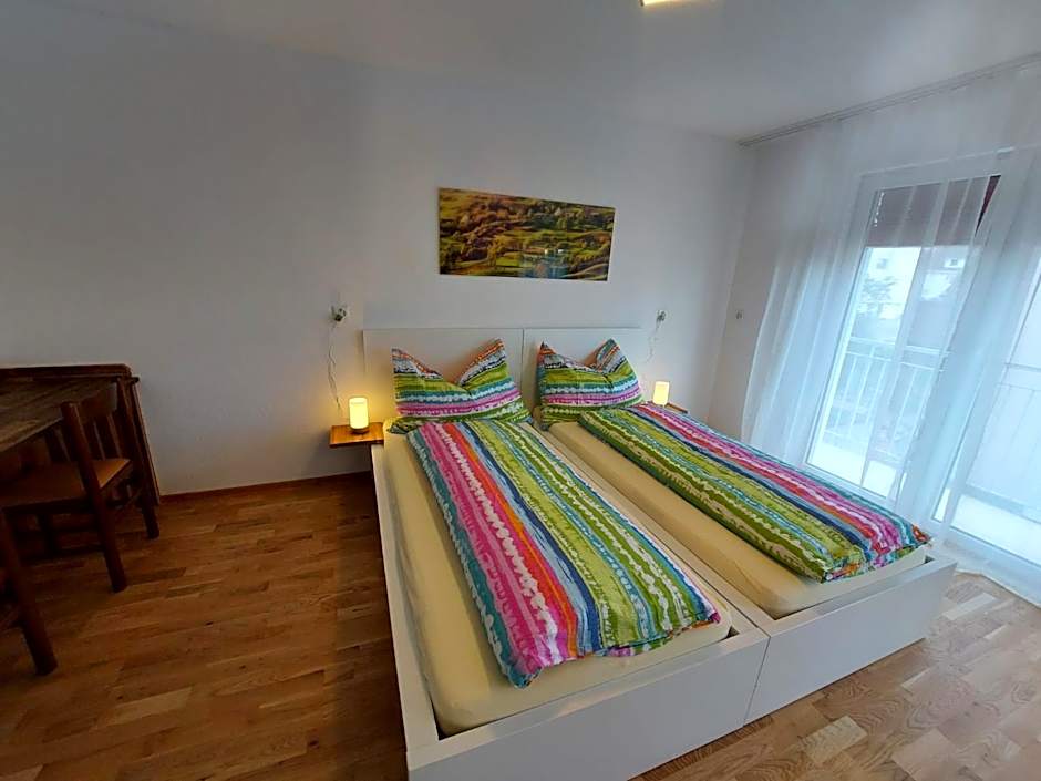 Photo 1 of 7 of good bed Deitingen