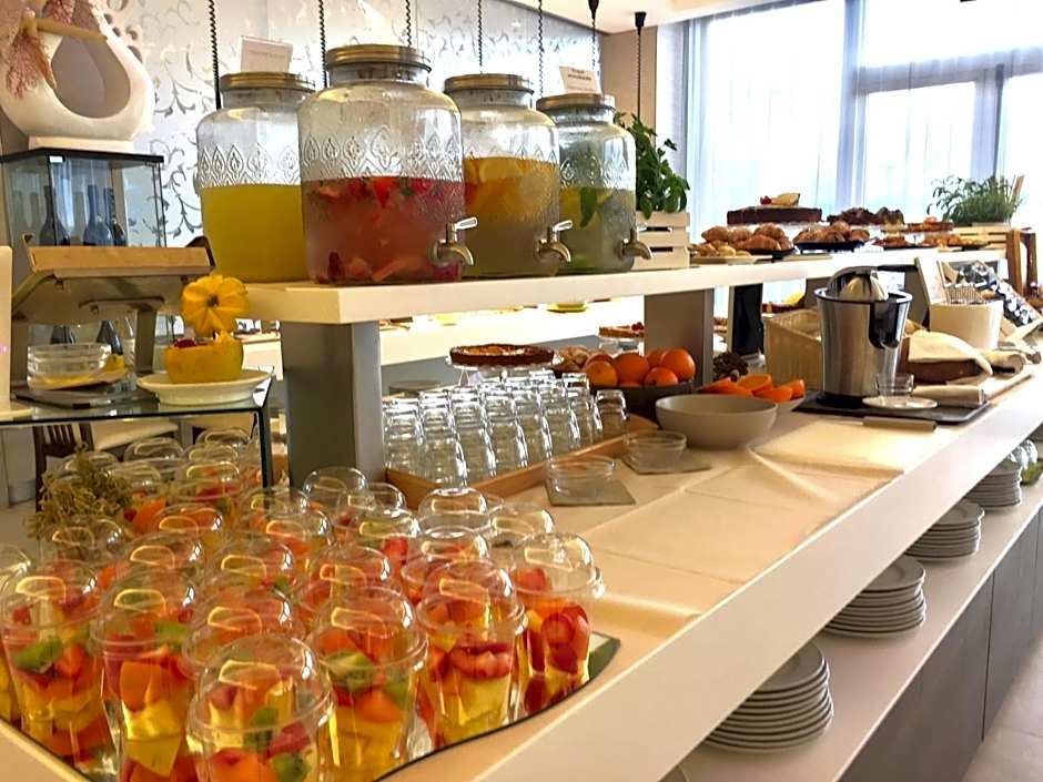 Hotel Liberty Beach - Parking & Beach