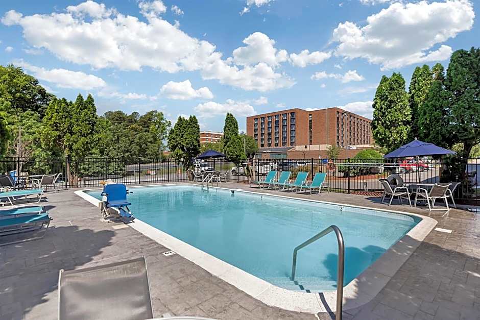 Best Western Plus Executive Hotel