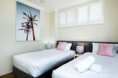 Three-Bedroom Apartment with Ocean View - Level 4