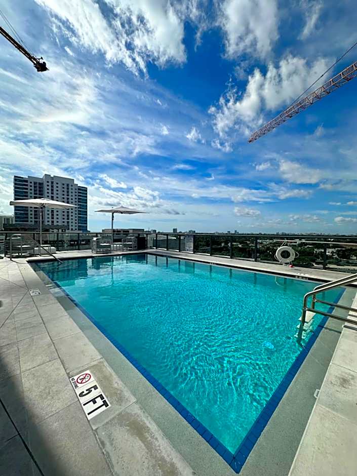 Smart brickell deluxe apartment