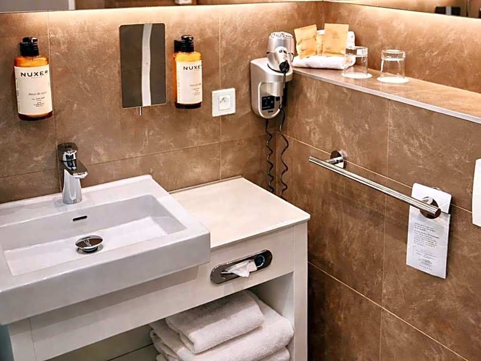 Mercure Vaugirard Paris Porte De Versailles