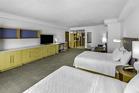 Queen Studio with Two Queen Beds - Mobility and Hearing Access/Non-Smoking