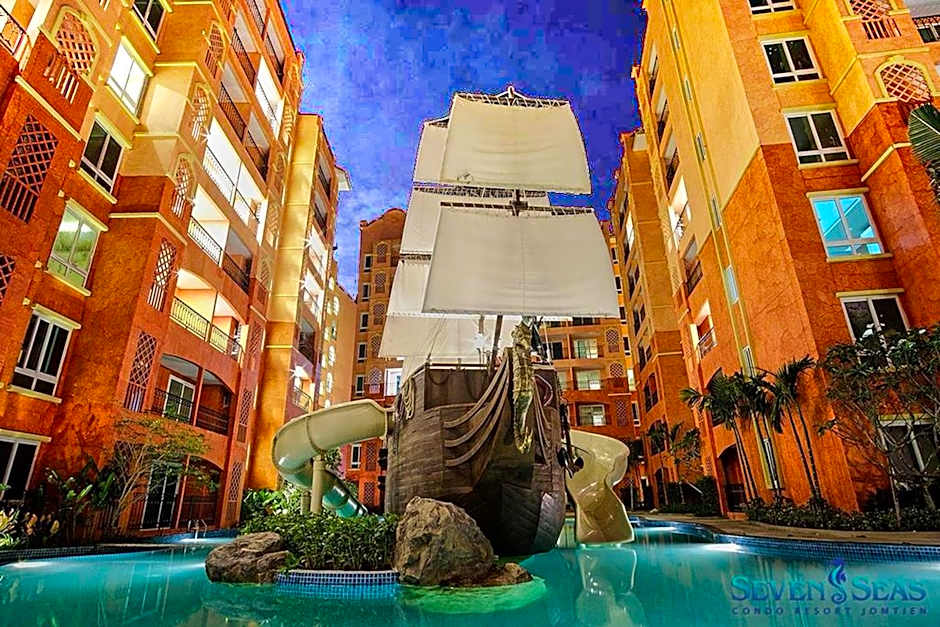 Seven Sea Condo & Water Park Pattaya By the Sea