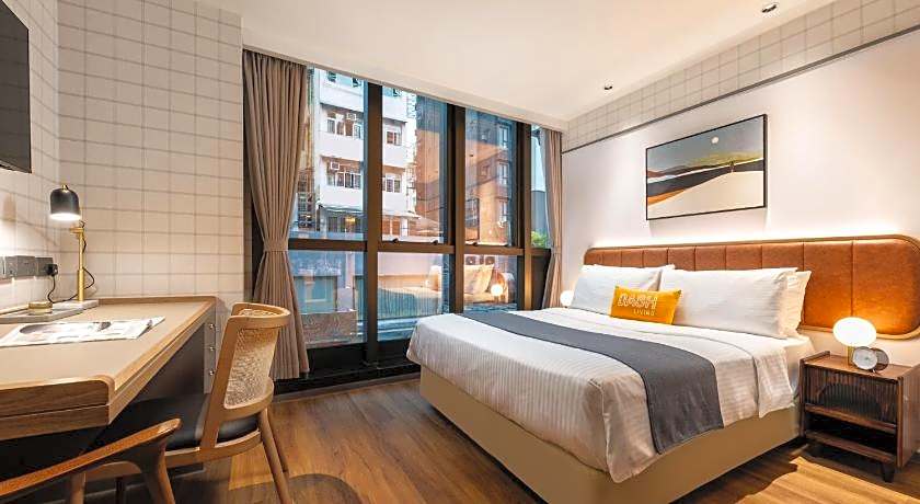 Dash Living on Hollywood