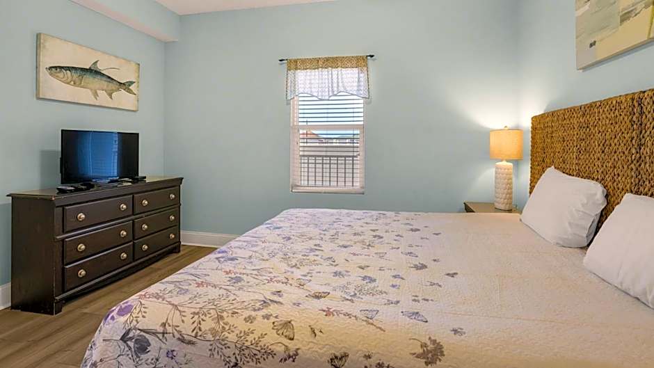 Laketown Wharf 1037