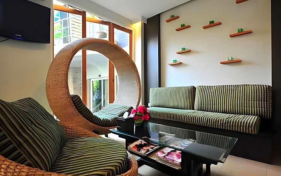 Hua Hin White Sand Hotel