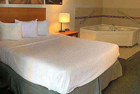 Deluxe Queen Room -  Non-Smoking