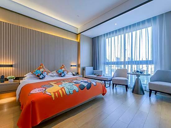 Moran Hotel (Ningbo Yinzhou Wanda Railway Station)