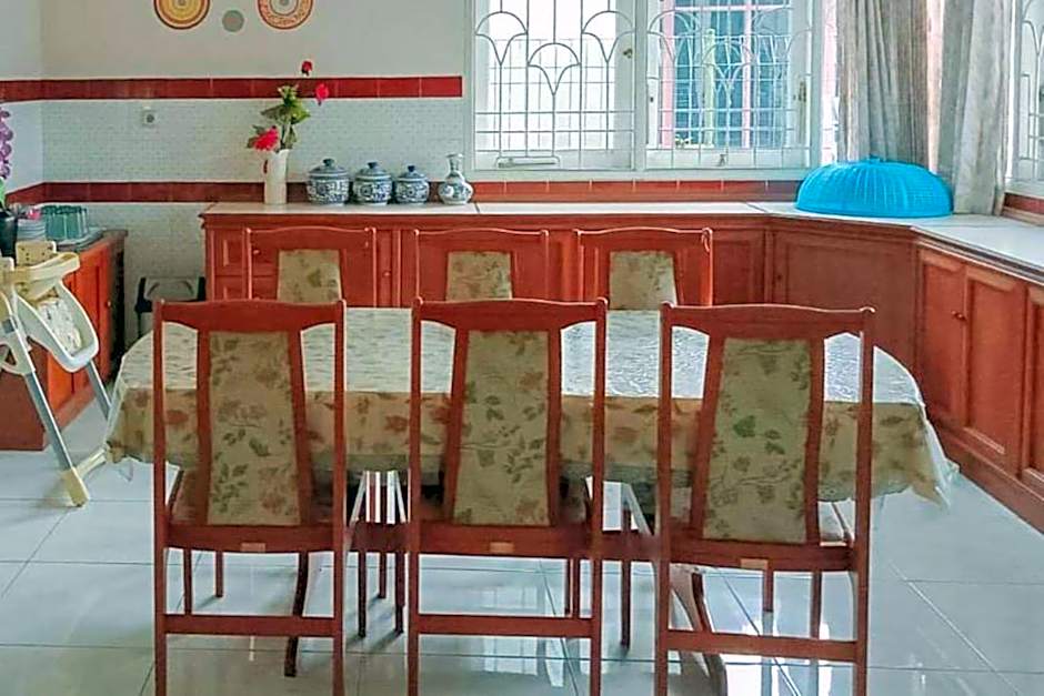 Villa Lotus E06 Syariah RedPartner – Puncak, OH