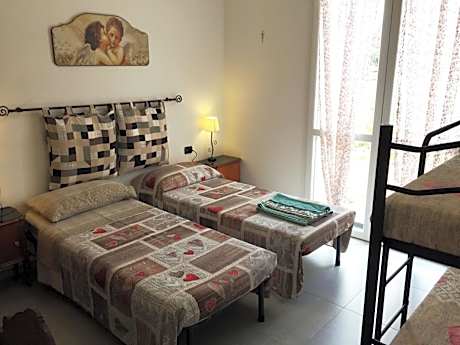Double or Twin Room with Garden View