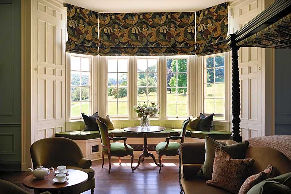 Dumbleton Hall