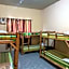 Sharky Hostel Oslob