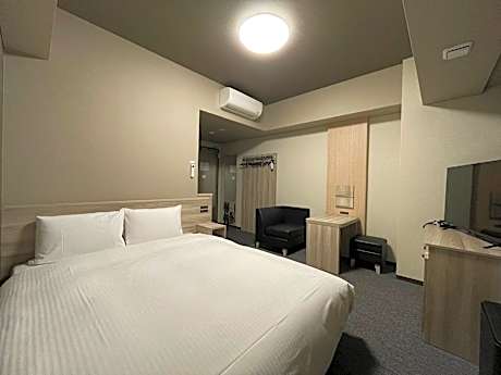 Single Room - Non-Smoking