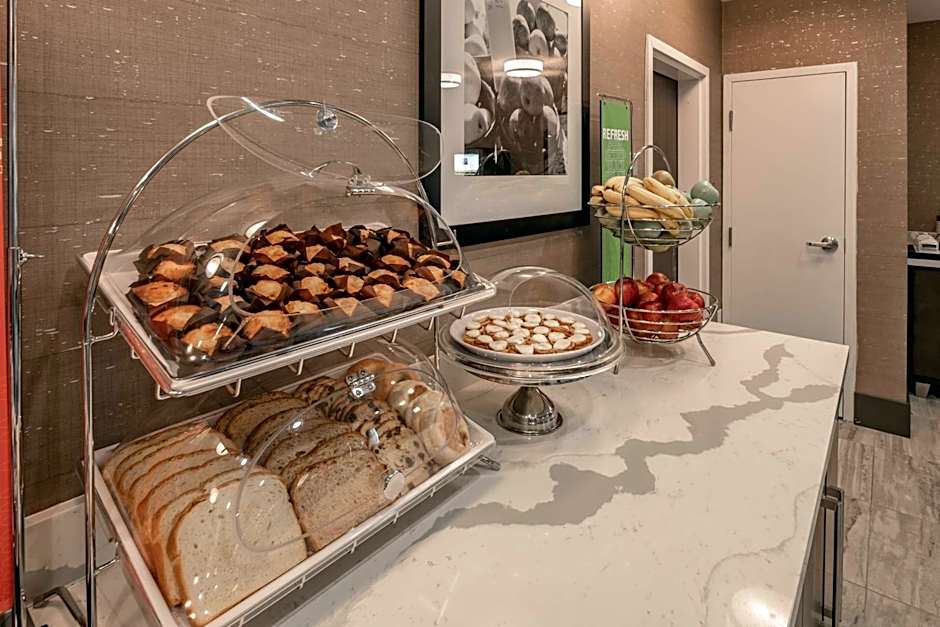 Hampton Inn By Hilton and Suites Dallas/Plano Central