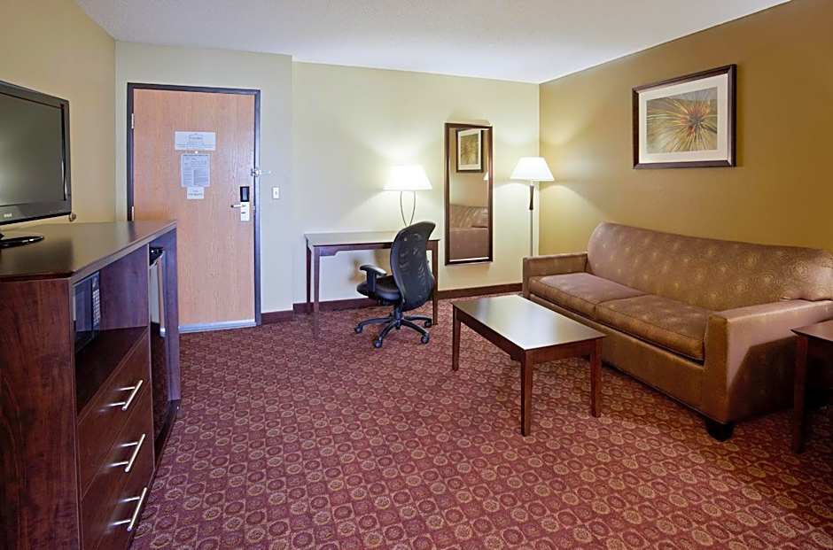 AmericInn by Wyndham Blue Earth