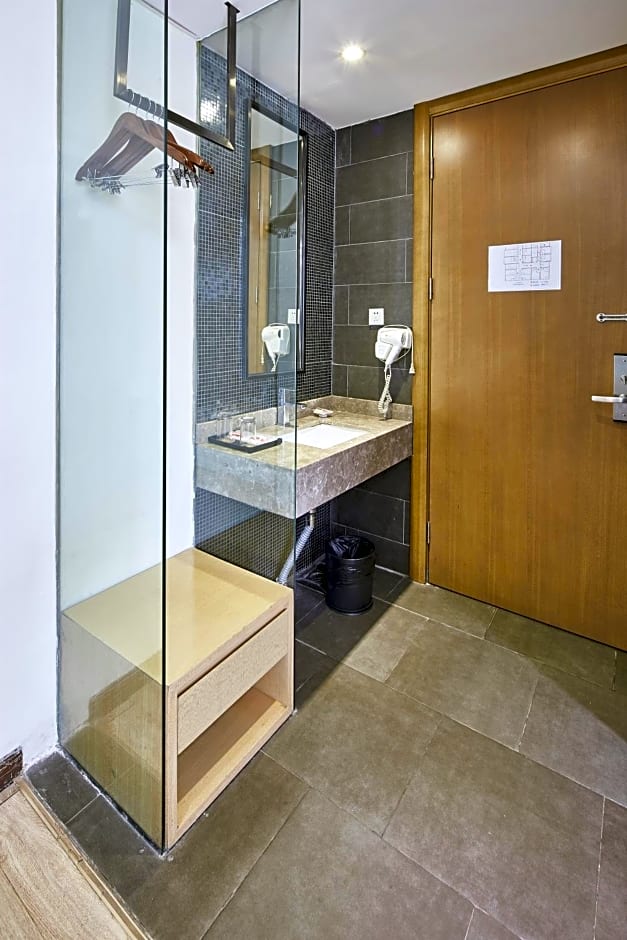 Insail Hotels Guangzhou XiMenKou Subway Station Branch