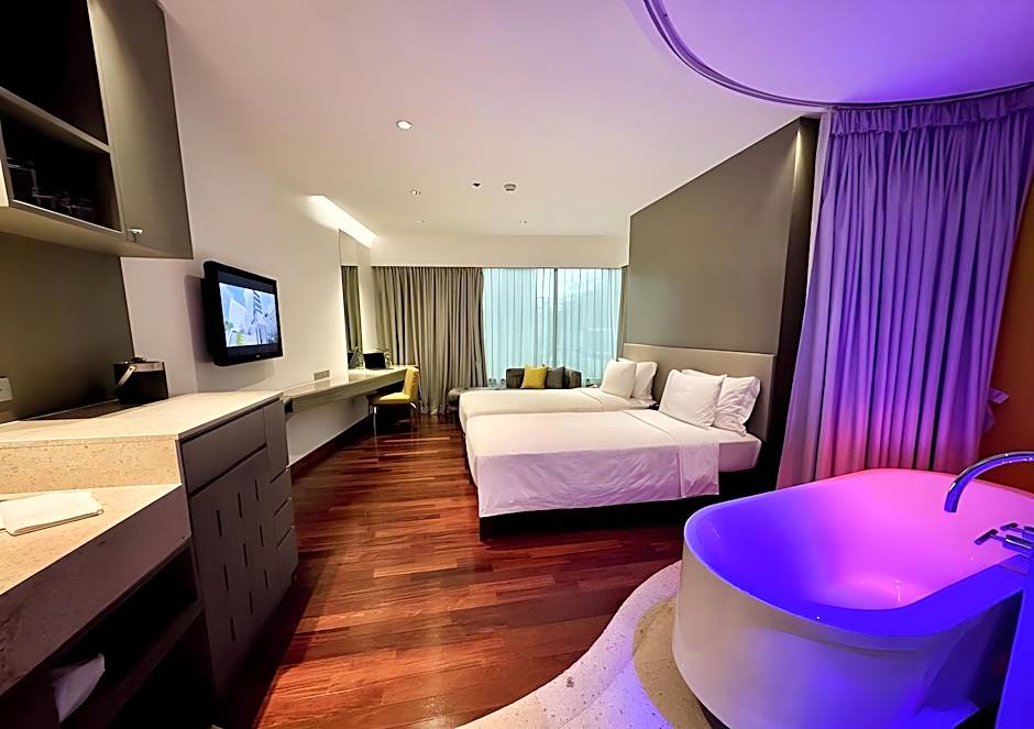 Lit Bangkok Hotel