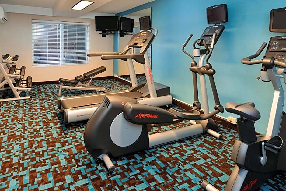 Fairfield Inn & Suites by Marriott Lexington Georgetown/College Inn
