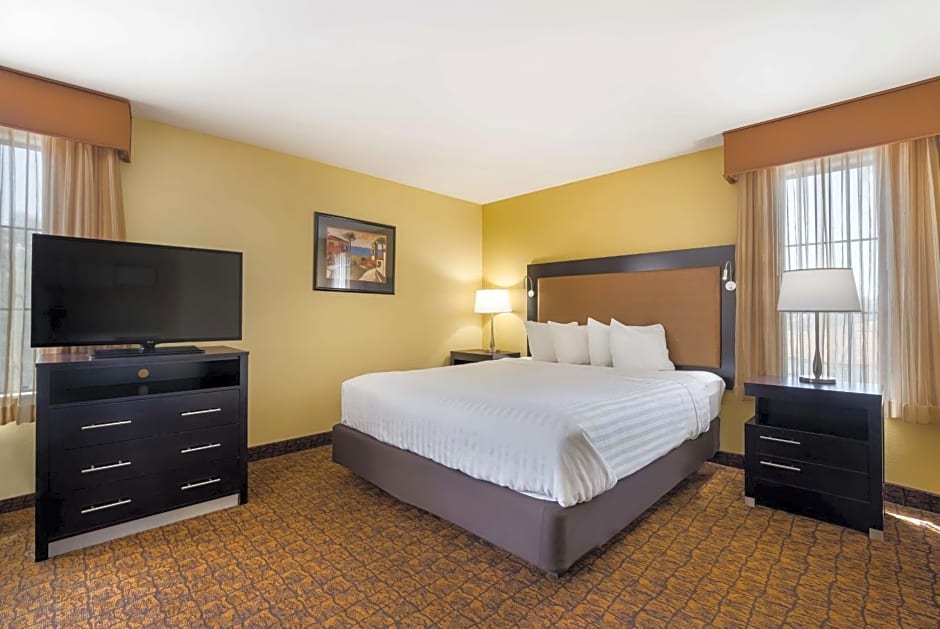 Best Western Escondido Hotel