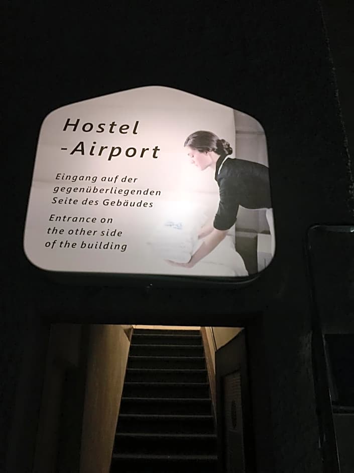 Hostel Airport