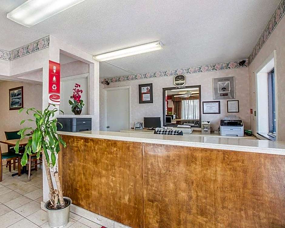 Econo Lodge Thomson