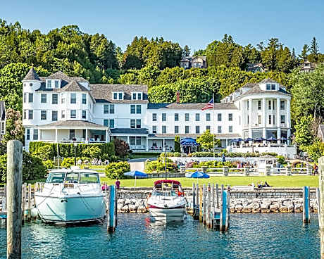 Island House Hotel