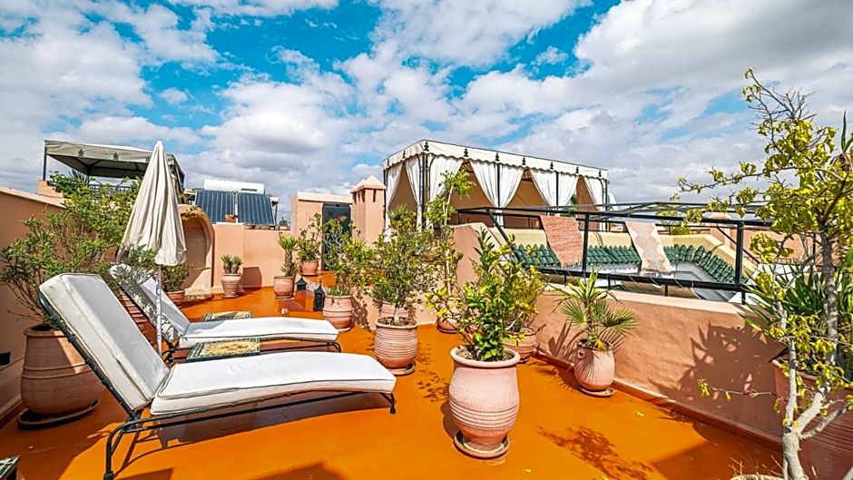 Riad ABBASSIA Marrakech Première - Authentic Medina Experience