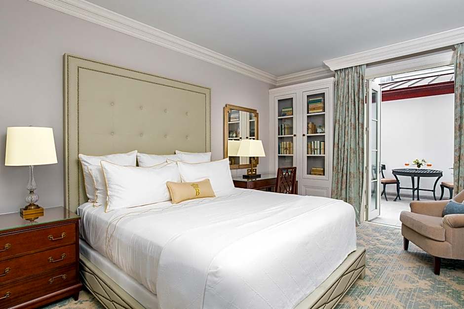 Photo 1 of 4 of Deluxe King Room with Patio